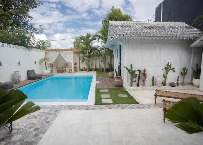 Hostel Gypsy Moon Bali *