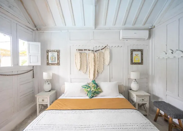 Gypsy Moon Bali Hostel *