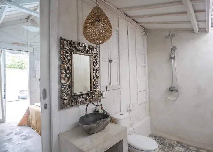 Gypsy Moon Bali Hostel