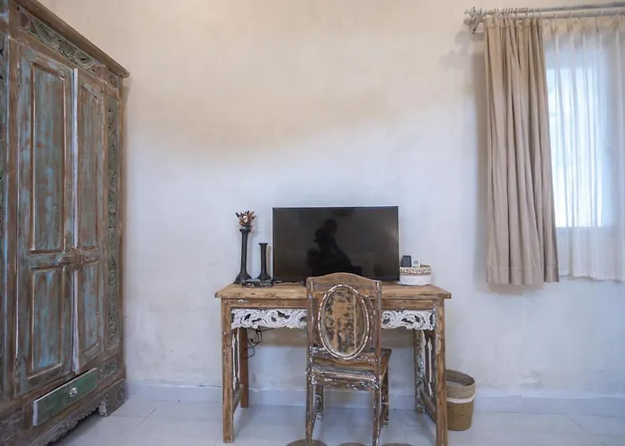 Gypsy Moon Bali Hostel